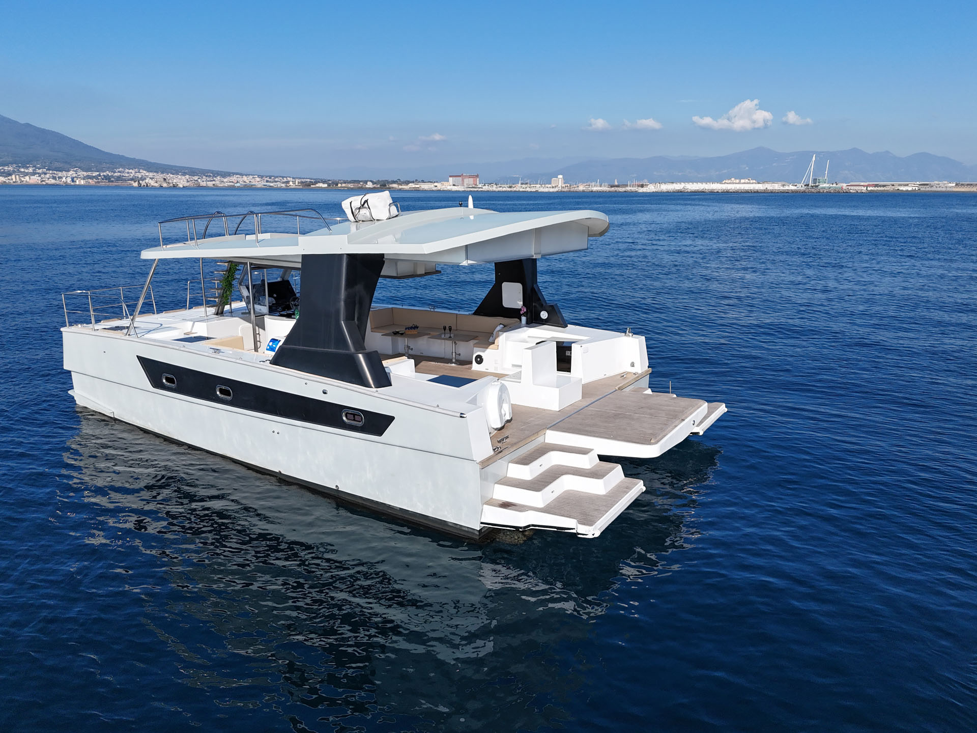 Catamaran Sea Bus 380 – Sorrento Coast private boat tour Catamaran Sea Bus 380 - Sorrento Coast private boat tour