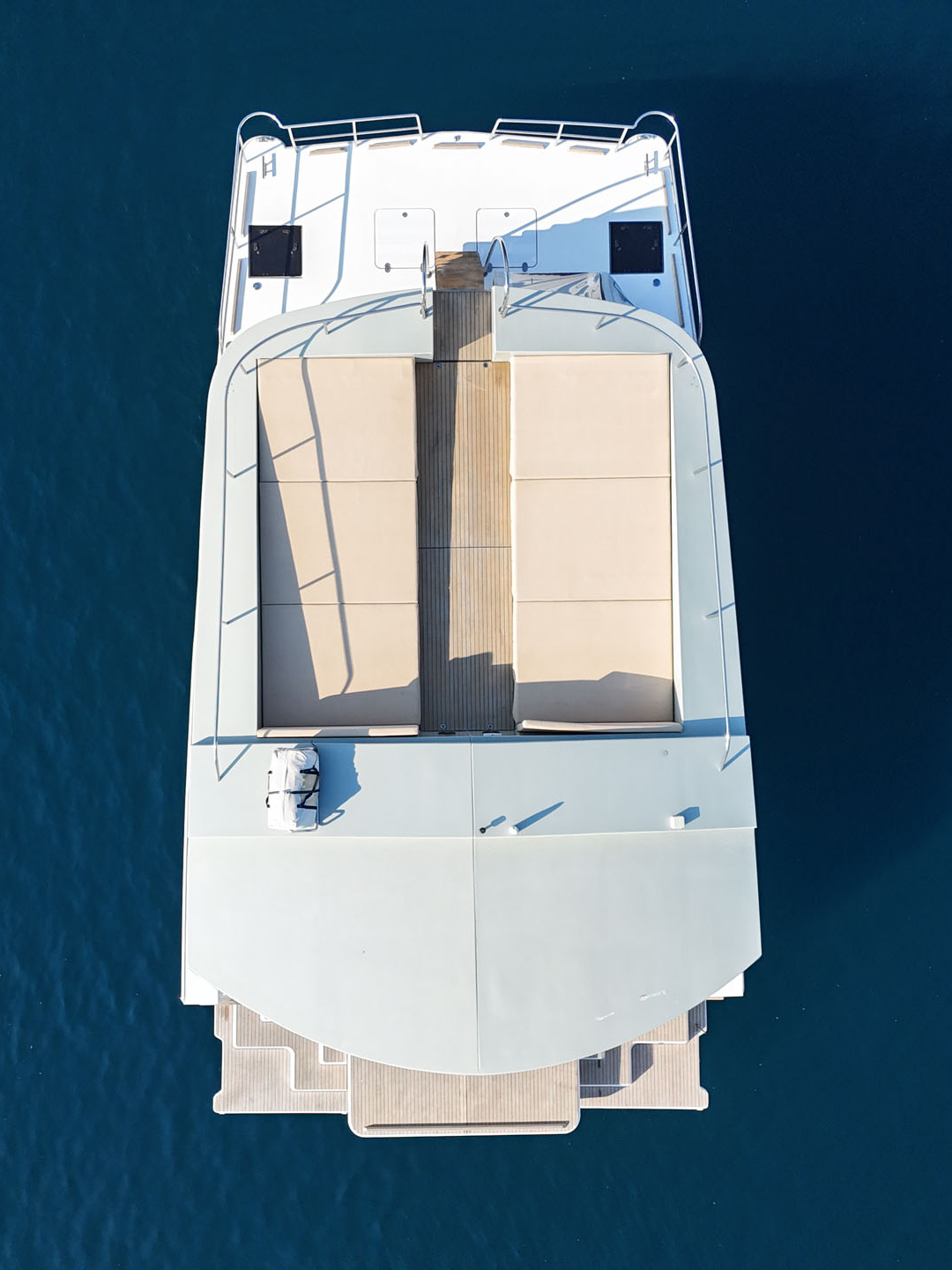 Catamaran Sea Bus 380 – Sorrento Coast private boat tour Catamaran Sea Bus 380 - Sorrento Coast private boat tour