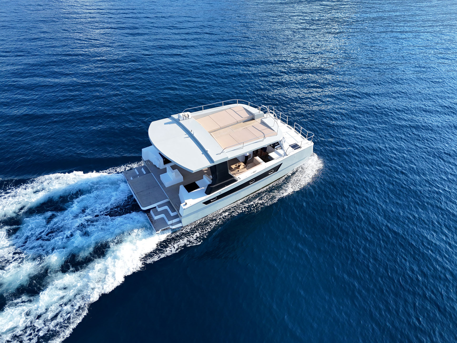 Catamaran Sea Bus 380 – Sorrento Coast private boat tour Catamaran Sea Bus 380 - Sorrento Coast private boat tour