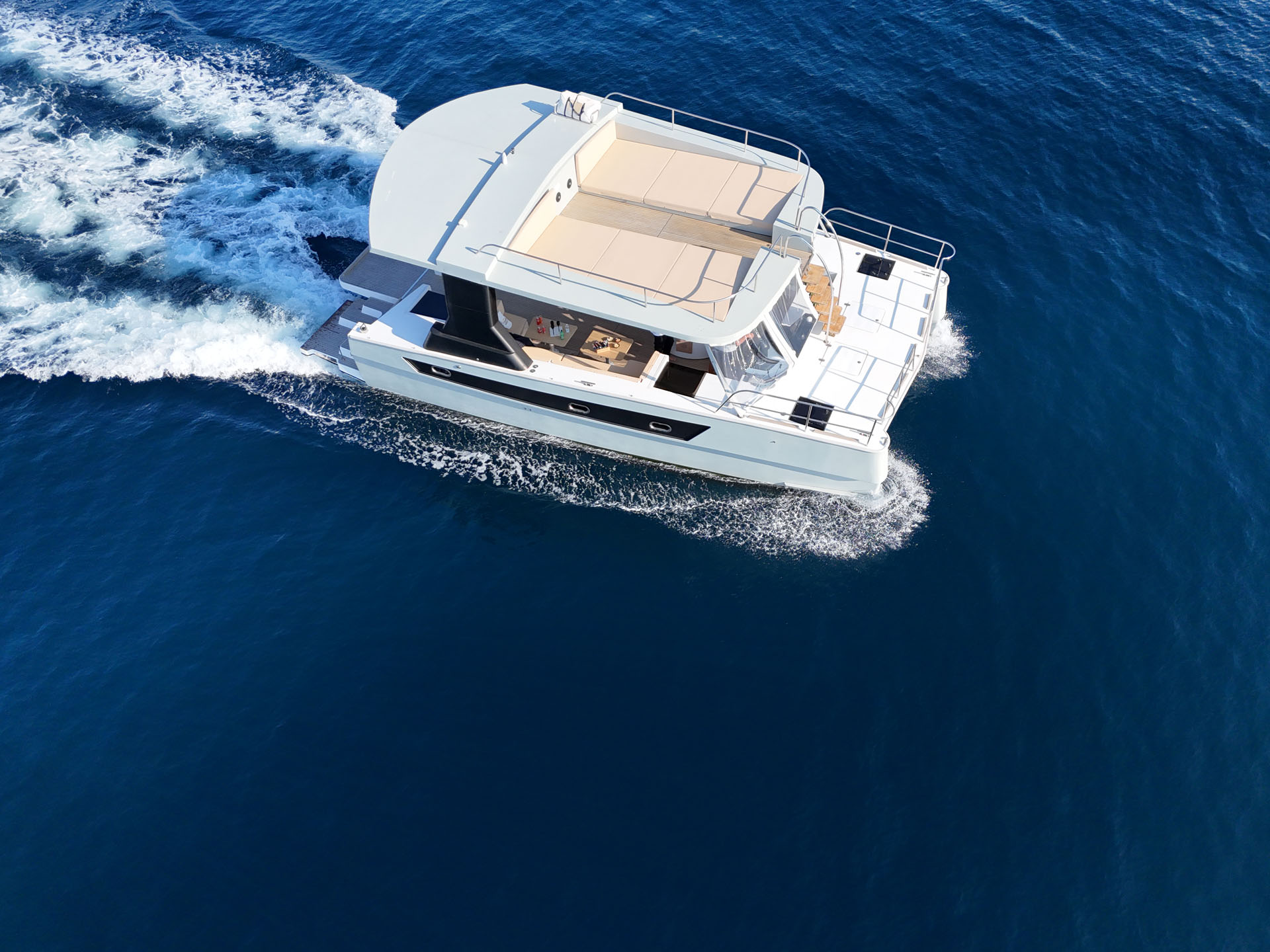 Catamaran Sea Bus 380 – Sorrento Coast private boat tour Catamaran Sea Bus 380 - Sorrento Coast private boat tour