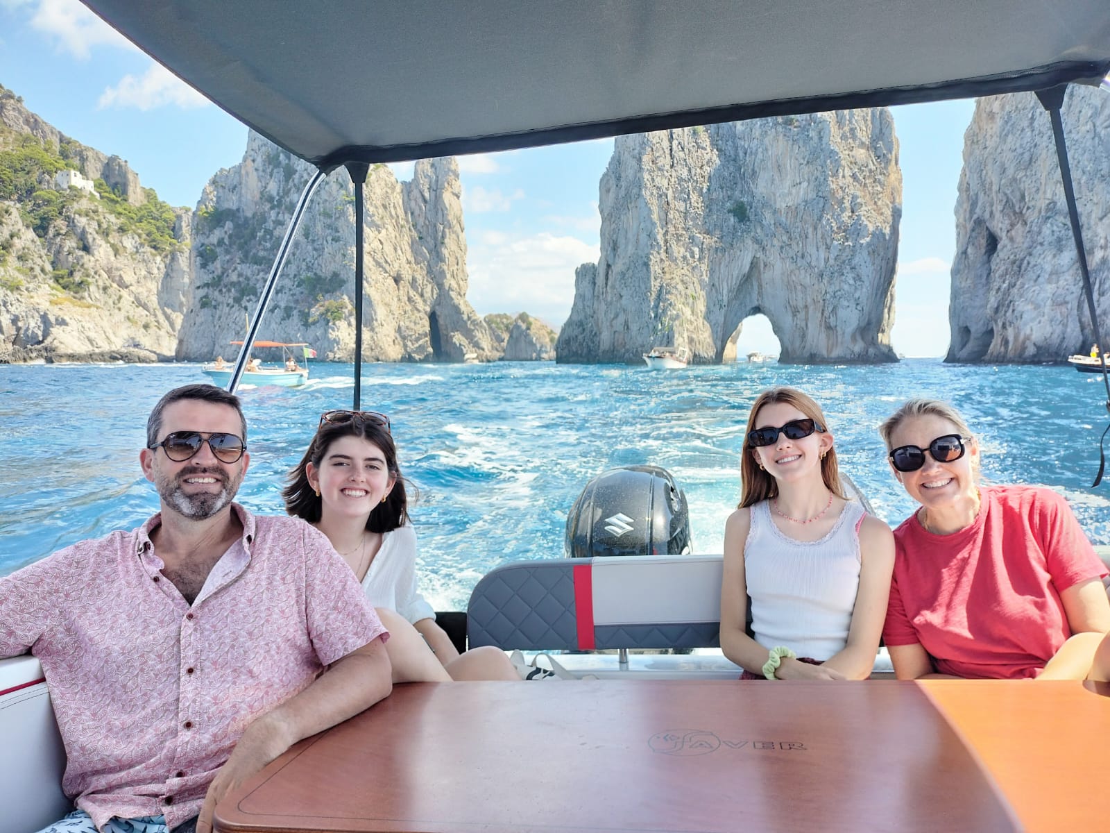 faraglioni-rocks-family-01