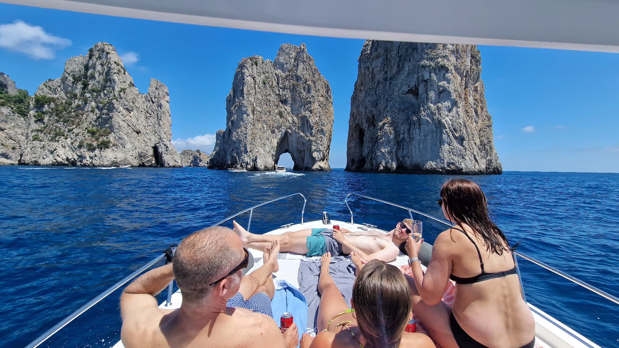 faraglioni-rocks-family-02
